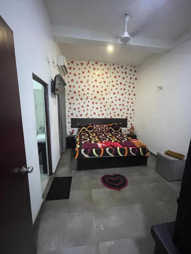 Oyo Kings Hotel Katunayake Exterior photo